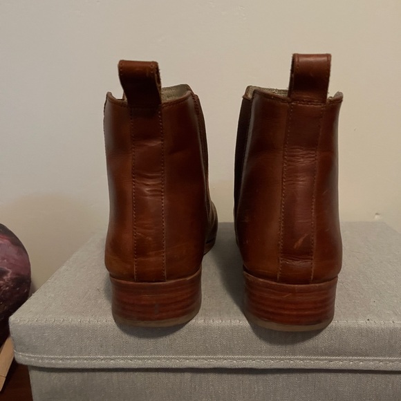 Nisolo Eva Everyday Chelsea Boot - Picture 5 of 7